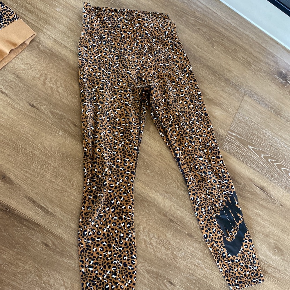 Leopard Print Matching Nike Set - image 2